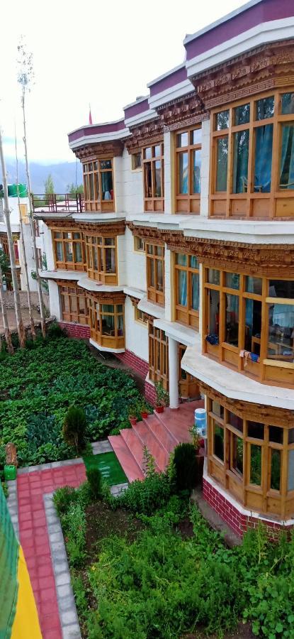 Zee Guest House Leh Exterior foto